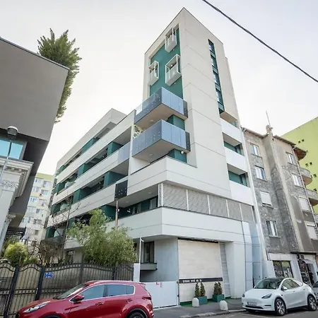 12 - New Building & Parking Bukurešť