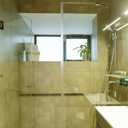 12 - New Building & Parking * Bukurešť