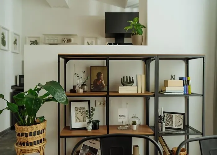 12 - New Building & Parking 아파트