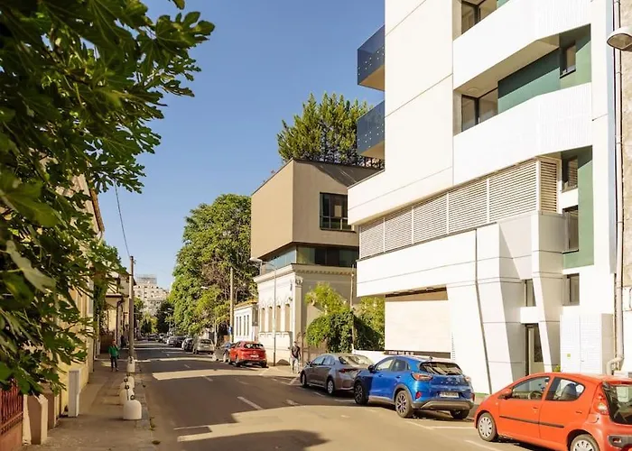 12 - New Building & Parking Апартаменти Бухарест