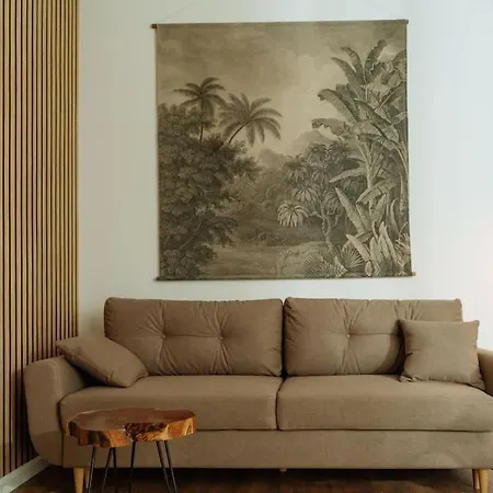 12 - New Building & Parking Bukarest