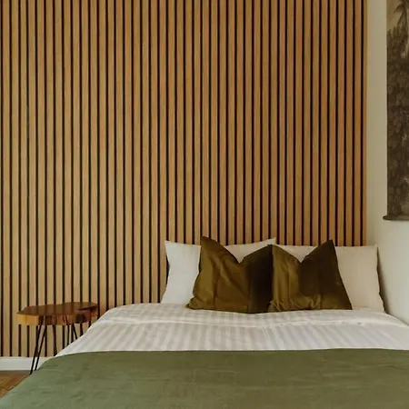 12 - New Building & Parking Bukarest