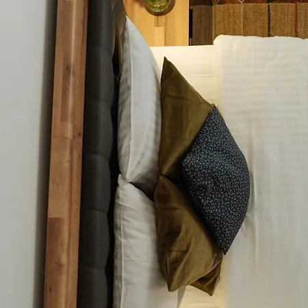 12 - New Building & Parking Bucharest